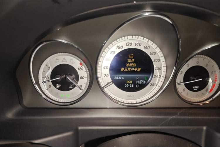 Used Mercedes-Benz GLK-Class 2015 GLK 260 4MATIC Fashion Edition Ultimate Version Instrument Cluster