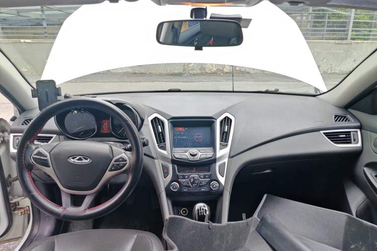Used Chery Arrizo 7 2015 1.5T Manual ZhiXiang Edition Center Console