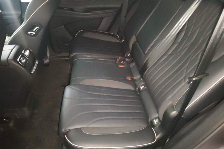 Used Chery Tiggo 9 2023 2.0T Automatic Two-Wheel Drive Prestige Edition 5 Seats Left Rear Seat