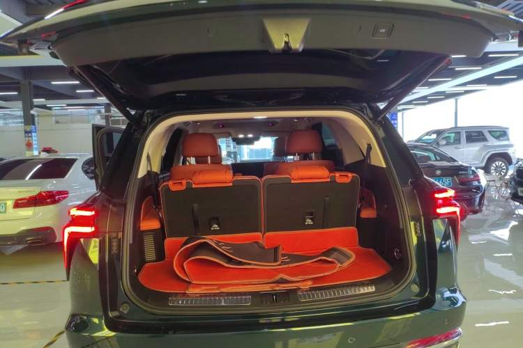 Used Wey Lanshan 2025 Four-Wheel Drive Max
