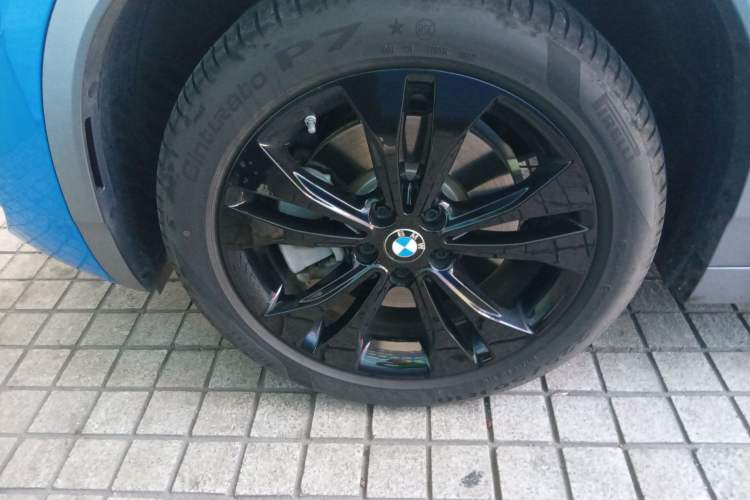 Used BMW X2 2021 Restyled sDrive25i M Sport Package Left Front Wheel Hub