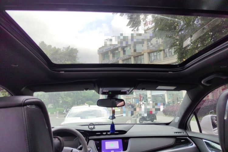 Used Cadillac XT5 2020 28T Luxury Version Headliner