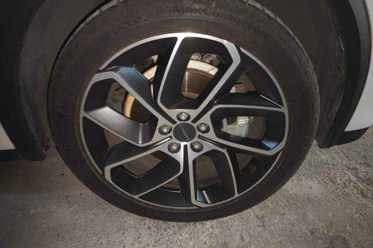 Used Lynk & Co 05 2020 2.0TD Two-Wheel Drive Shine Halo