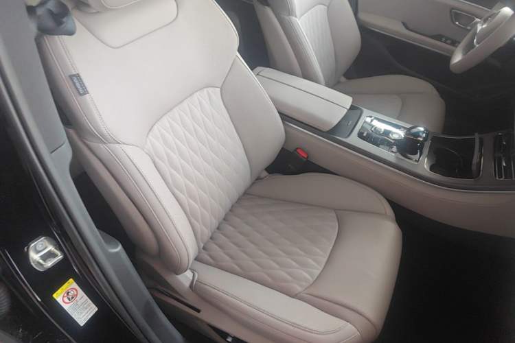 Used BYD Han 2025 DM-i Intelligent Driving Edition 125KM LiDAR Flagship Model
