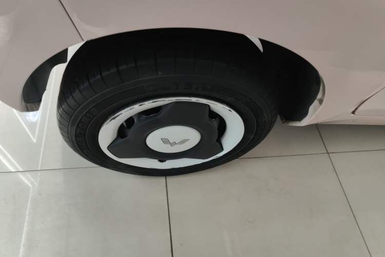 Used Wuling Hongguang MINIEV 2021 Macaron Fashion Model Lithium Iron Phosphate
