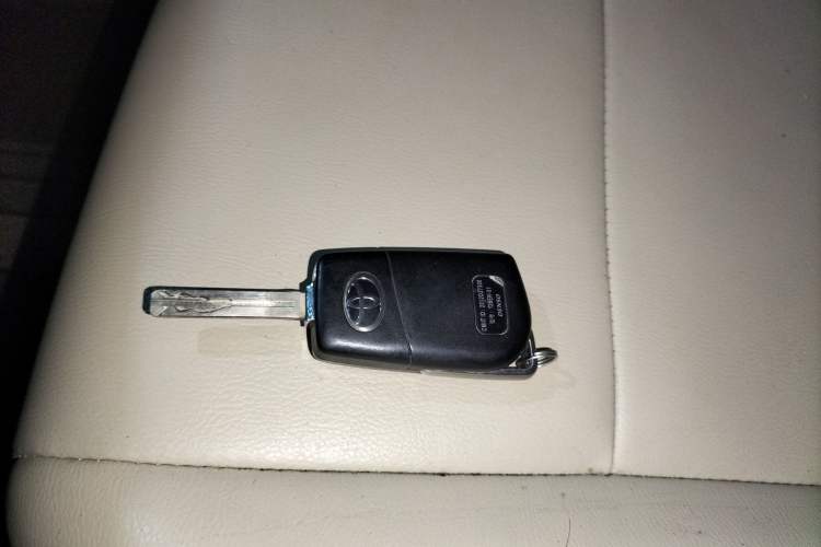 Used Toyota RAV4 2016 2.0L CVT Two-Wheel Drive Urban Edition China V Standard
