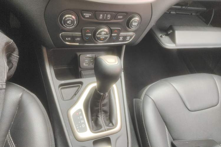 Used Jeep Cherokee 2017 2.4L Leading Edition