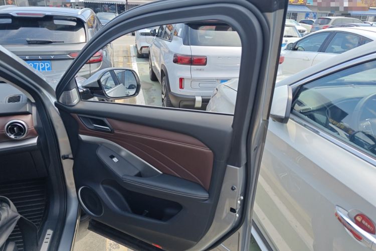 Used Wey VV6 2020 2.0T Two-Wheel Drive Smart Enjoyment+