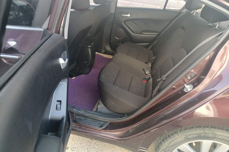 Used Kia K3 2015 1.6L Automatic GLS
