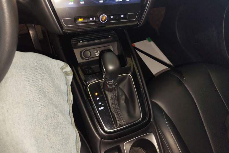 Used Roewe i5 2019 20T Automatic 4G Connected Supercharged Flagship Edition