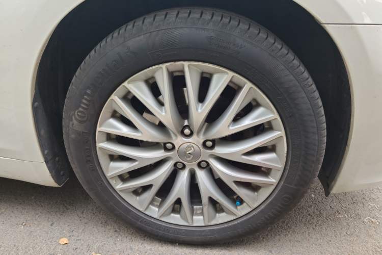 Used Infiniti Q70 2015 Q70L 2.5L Enjoyment Edition