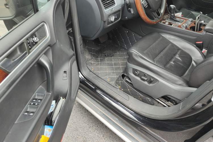 Used Volkswagen Touareg 2014 3.0 TSI New Edition