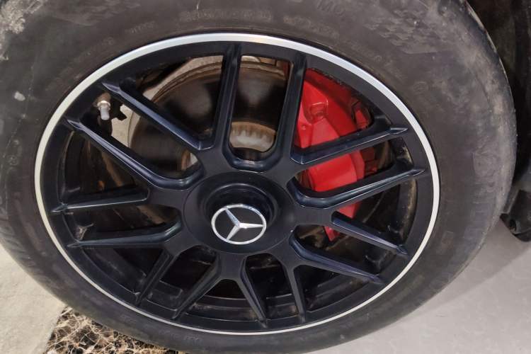Used Mercedes-Benz GLC 2022 Facelifted GLC 260 L 4MATIC Dynamic Edition Left Front Wheel Hub