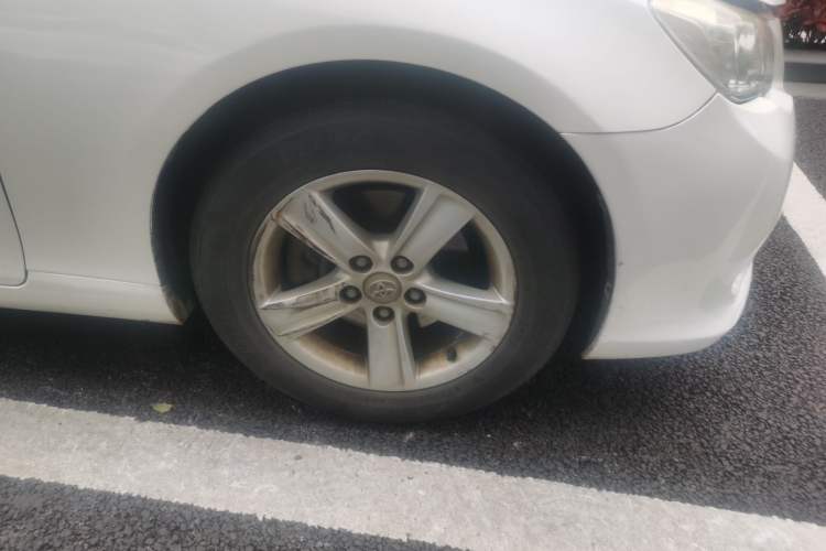 Used Toyota Reiz 2013 2.5V Elite Edition Right Front Wheel Hub