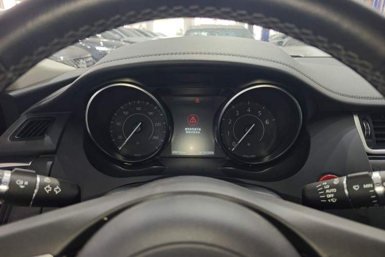 Used Jaguar E-PACE 2018 P200 S China VI Instrument Cluster