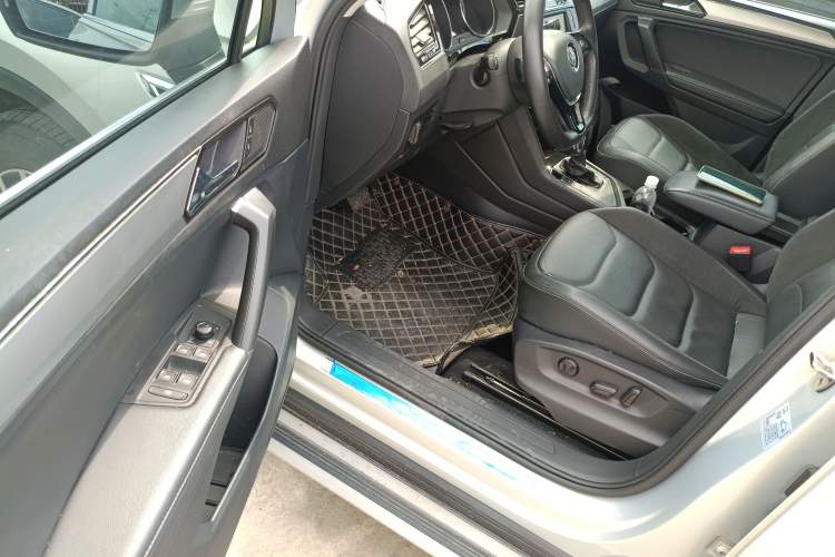 Used Volkswagen Tiguan L 2018 330TSI Automatic Two-Wheel Drive Luxury Edition
