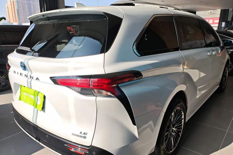 Used Toyota SIENNA 2021 2.5L Hybrid Comfort Edition