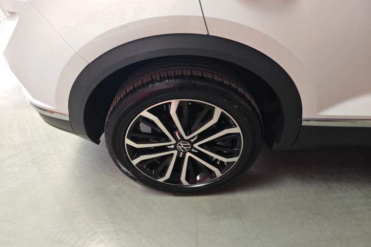 Used Volkswagen T-ROC 2021 280TSI DSG Two-Wheel Drive Comfort Connect Edition
