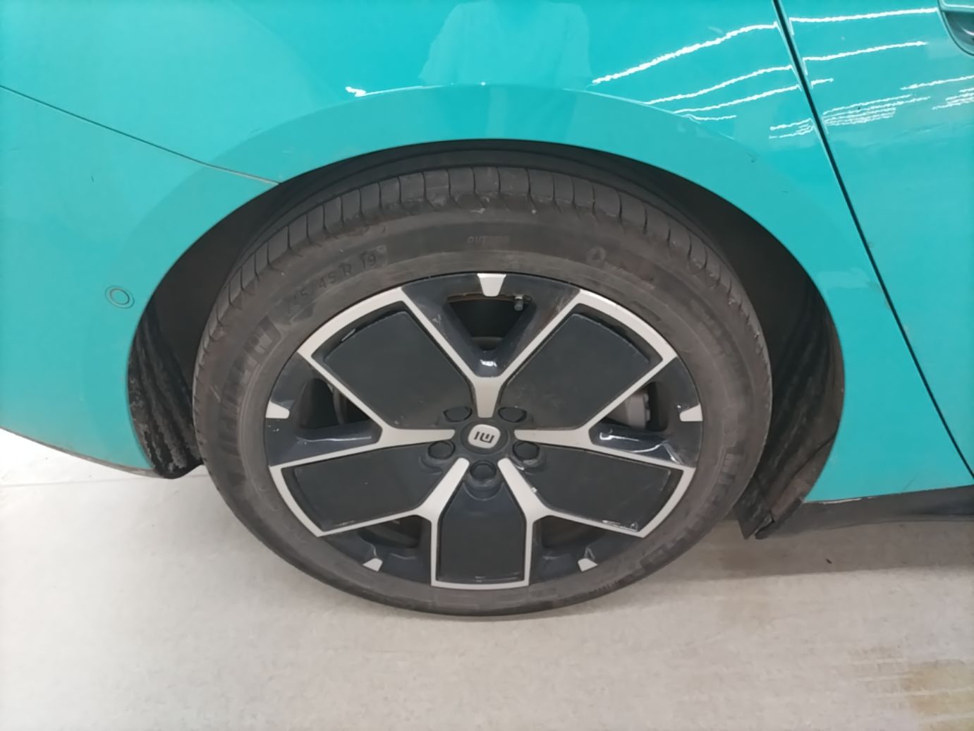 Xiaomi Auto SU7 2024 Rear-Drive Ultra-Long Range Advanced Pro-Level Intelligent Driving Version — снимка 11