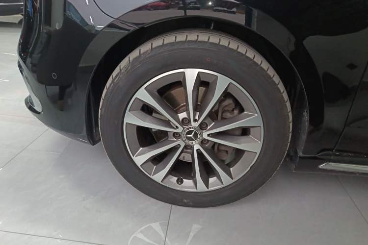 Used Mercedes-Benz V-Class 2020 V 260 Avantgarde Edition