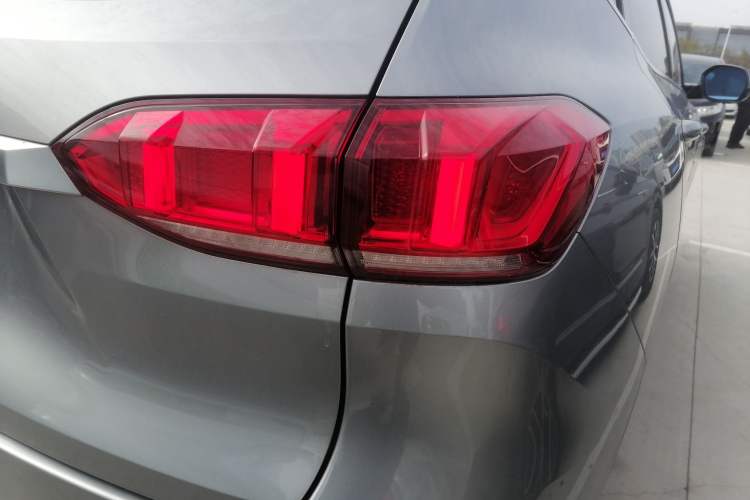 Used Wey VV6 2018 2.0T Four-Wheel Drive Flagship Version China V Standard