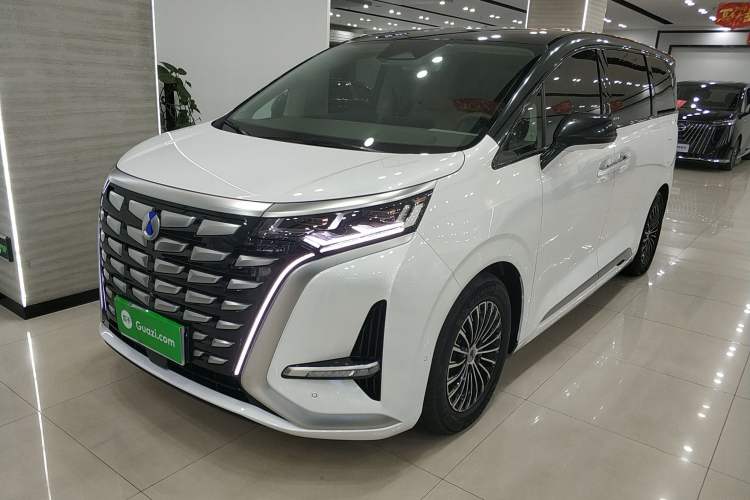 Used Denza D9 2022 DM-i 970 Four-Wheel Drive Flagship Model