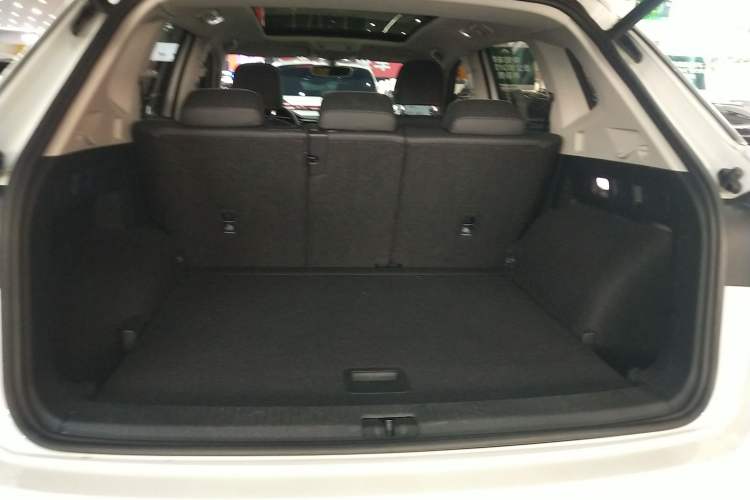 Used Volkswagen Tayron 2021 330TSI Two-Wheel Drive Luxury Smart Connectivity Version