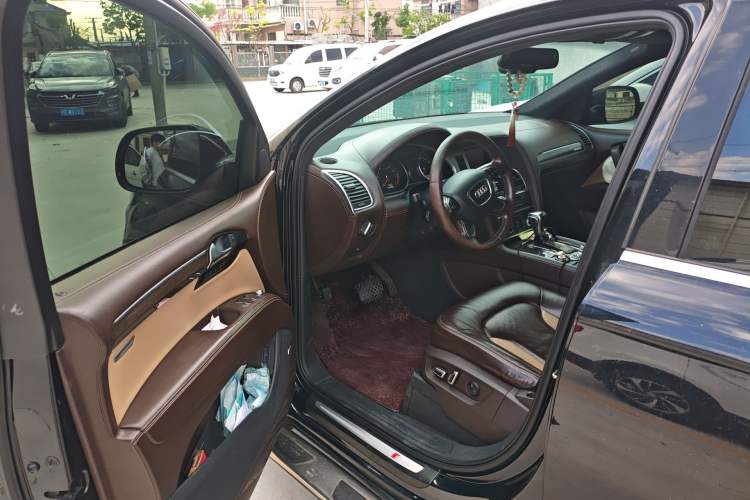 Used Audi Q7 2012 3.0 TFSI Comfort Model (200kW) Driver Seat