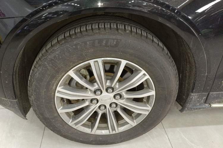 Used Cadillac XT5 2018 25T Luxury Model