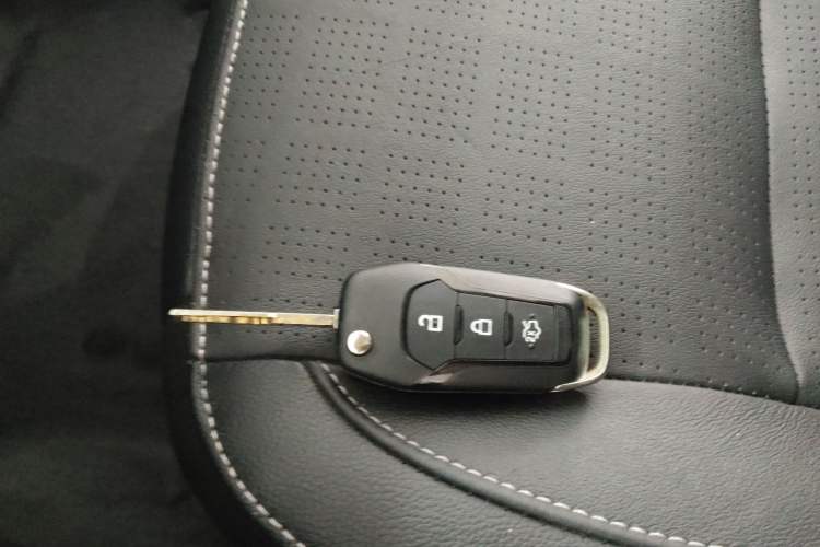 Used Ford Escort 2017 Happiness Edition 1.5L Automatic Fashion Version
