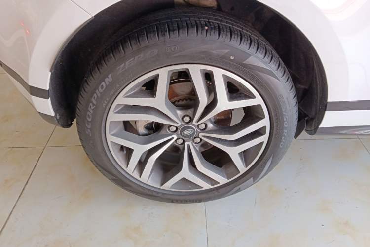 Used Land Rover Range Rover Evoque 2022 Facelifted Aurora L 249 PS R-Dynamic Luxury Edition
