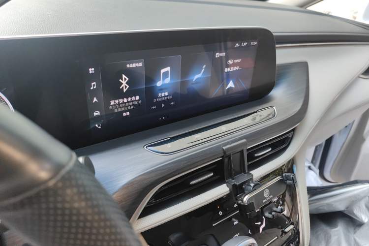 Used Buick GL8 2021 ES Landtrek 653T Comfort Edition
