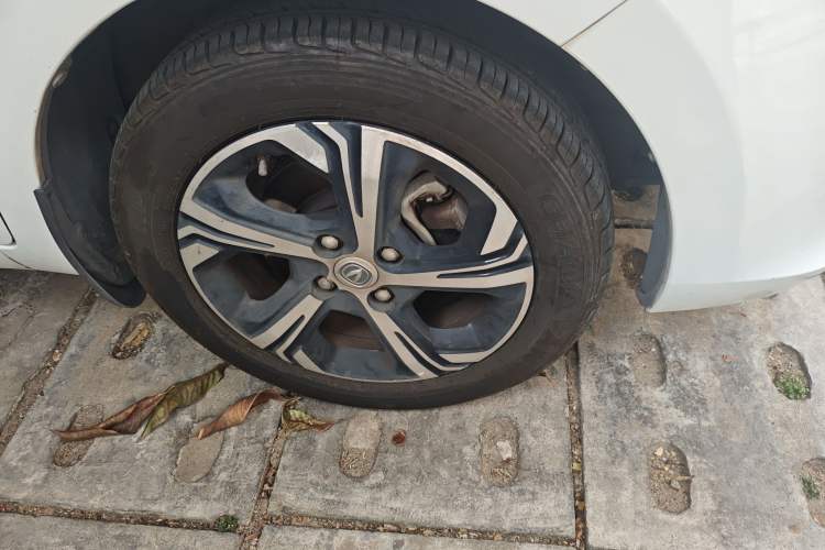 Used CHANGAN OSHAN Benni E-Star 2020 Heartbeat Edition NMC Lithium Right Front Wheel Hub