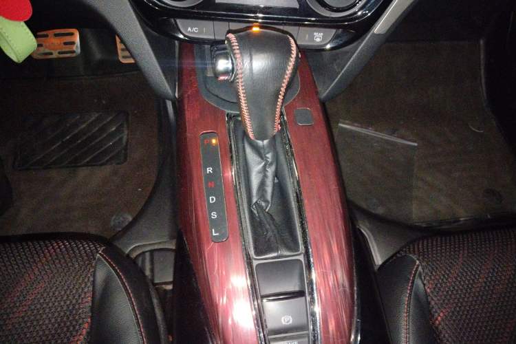 Used Honda XR-V 2015 1.8L EXi CVT Comfort Version