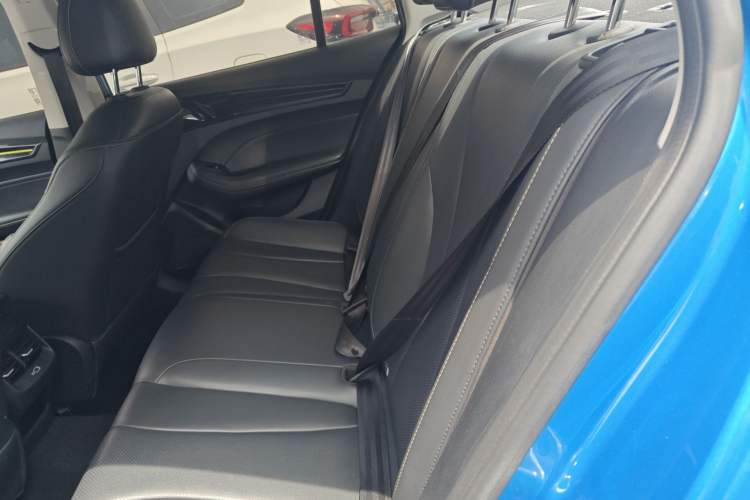 Used Roewe i5 2021 1.5L CVT Diamond Edition Left Rear Seat