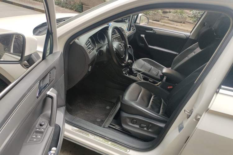 Used Volkswagen Tiguan L 2019 330TSI Automatic Two-Wheel Drive Panoramic Comfort Edition China V Standard