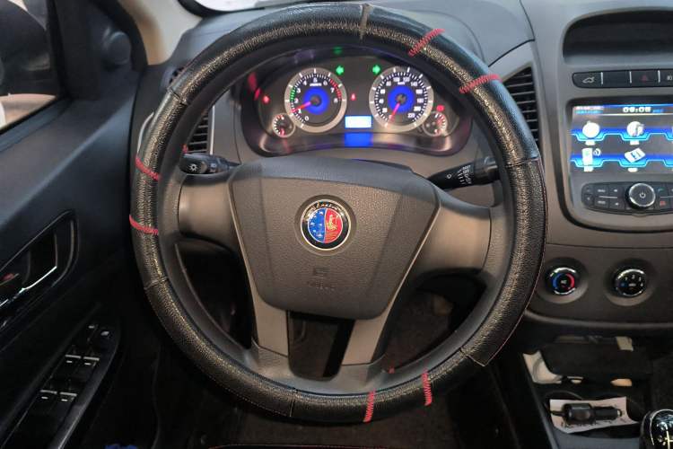 Used Geely Auto Diamond 2015 Sedan 1.5L Manual SuperDeluxe Model
