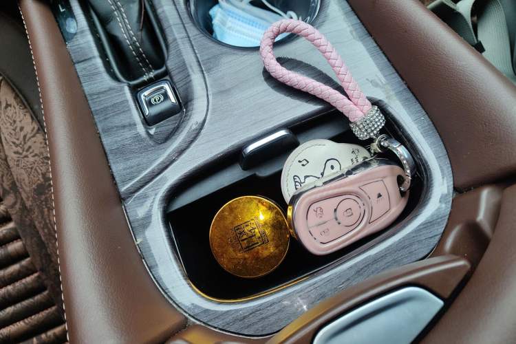 Used Buick Envision 2017 28T Four-Wheel Drive Elite Model Vehicle Key