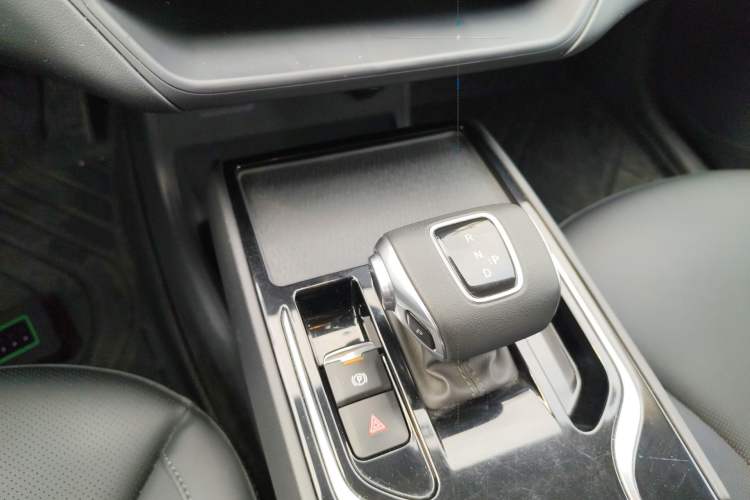 Used Hongqi E-QM5 2024 500km Range Edition Gear Lever