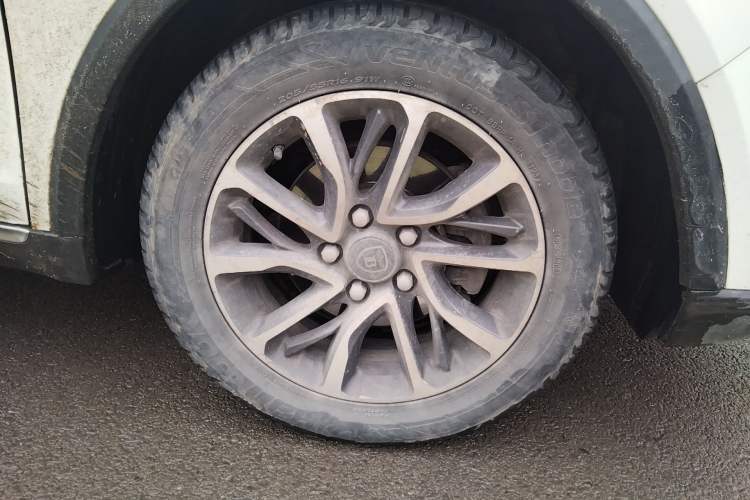 Used Baojun 730 2017 1.5T Manual Luxury Version 7 Seats Right Front Wheel Hub