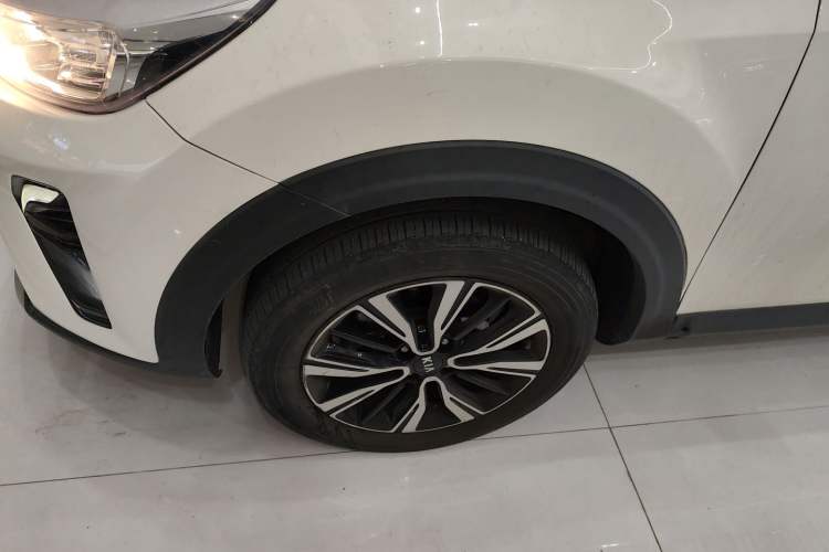 Used Kia kx1 Stonic 2021 1.4L CVT Fun Edition
