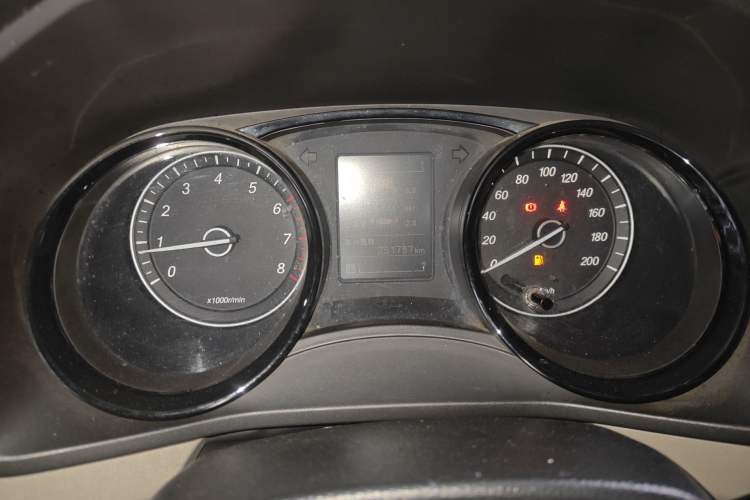 Used Wuling Hongguang PLUS 2019 1.5T Manual Luxury 7-Seater Instrument Cluster