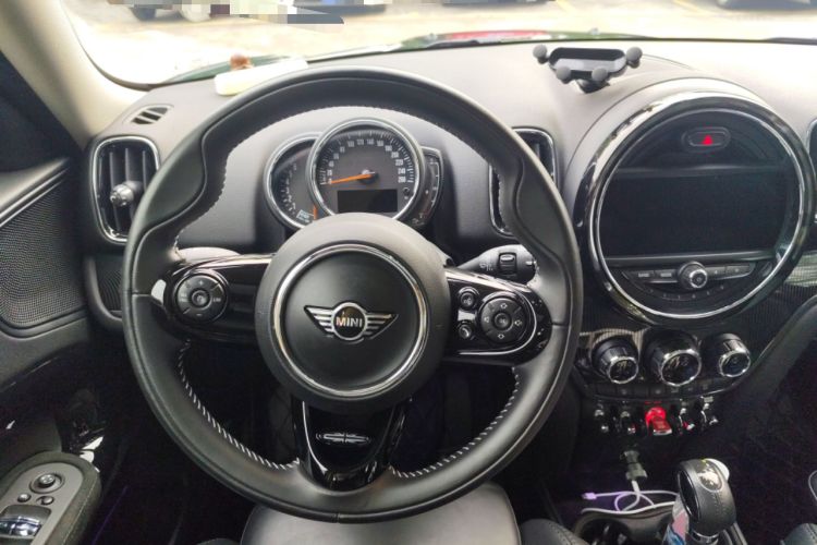 Used MINI Countryman 2018 2.0T COOPER S ALL4 Artist Steering Wheel