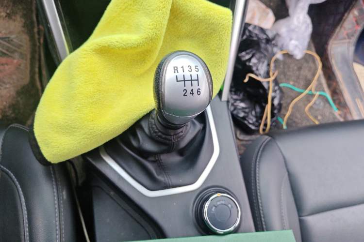 Used Great Wall Poer 2019 2.0T Commercial Version Manual Diesel 4x4 Elite Long-Box GW4D20M
