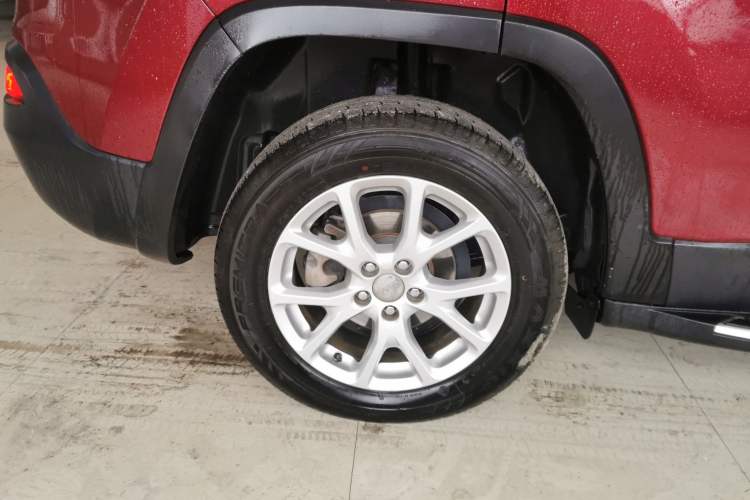 Used Jeep Cherokee 2016 2.4L Leading Edition