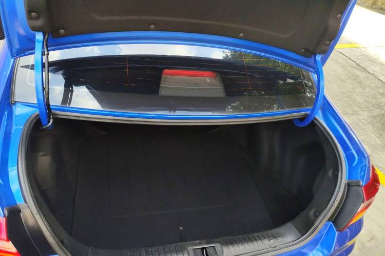 Used Geely Auto Vision 2019 Upgraded Model 1.5L CVT Prestige Version China VI Standard
