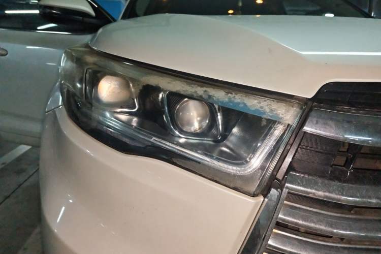 Used Toyota Highlander 2015 2.0T Four-Wheel Drive Luxury Edition 7-Seater Right Front Headlight