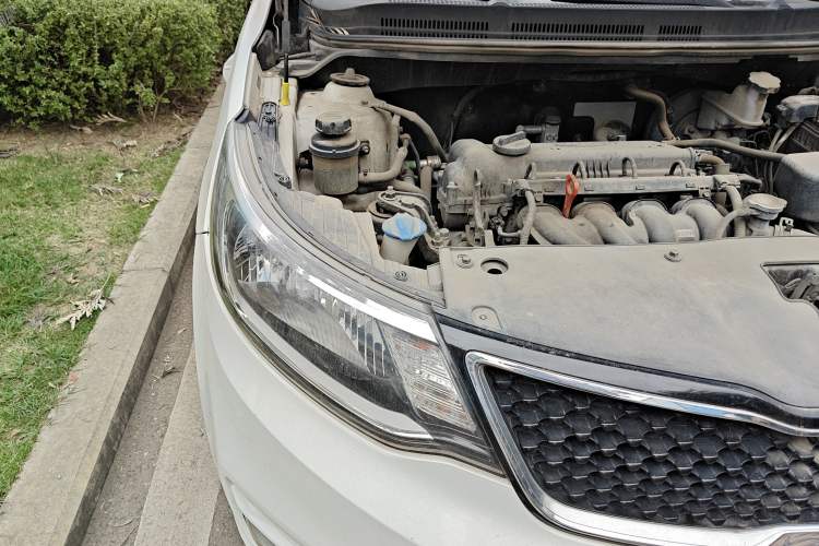 Used Kia K2 2015 Sedan 1.4L MT GLS