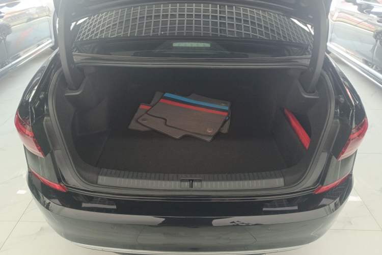 Used Volkswagen Passat 2024 330TSI Elite Edition Trunk