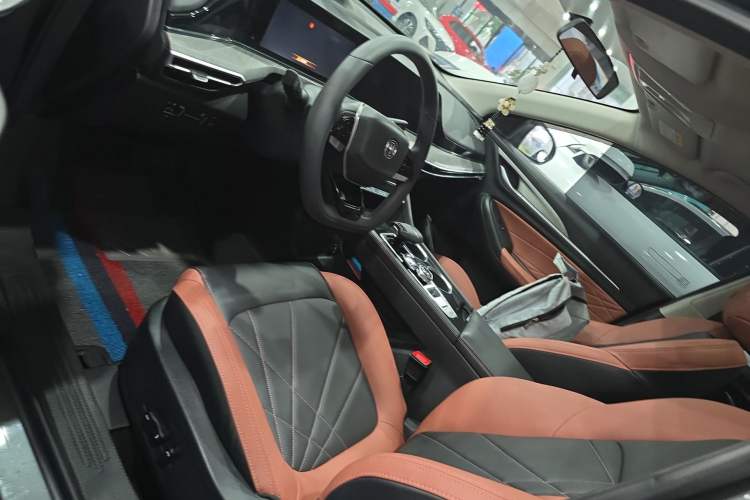 Used CHANGAN Eado 2022 PLUS Blue Whale NE 1.4T GDI DCT Flagship Edition Left Front Seat